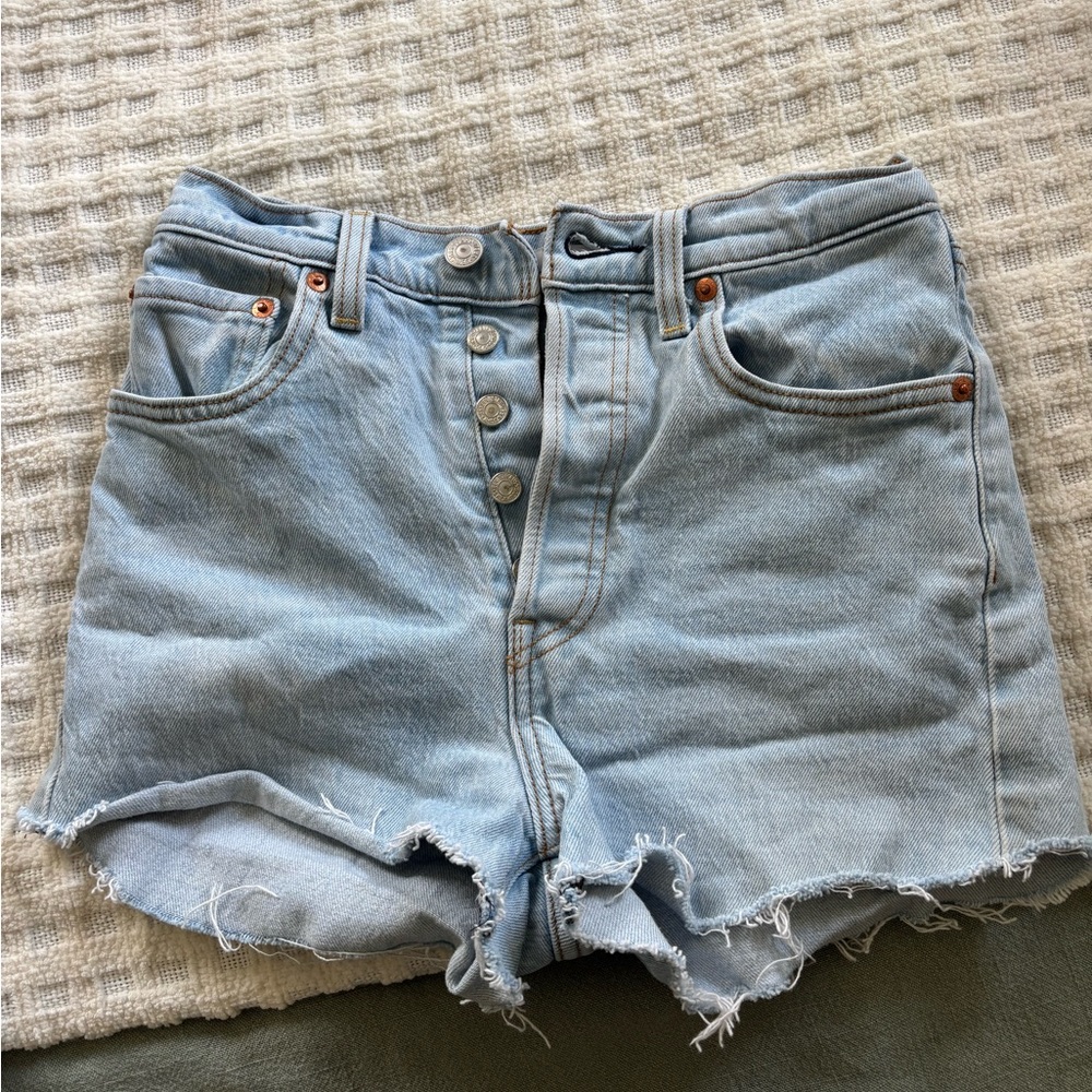 Light Blue Levi’s rib cage Denim Women's Shorts
